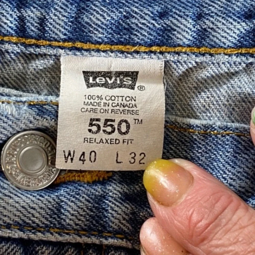 Levi 550 Relaxed Fit Mens 40x32 Light Blue Fair Distressed Vintage Tapered Jeans